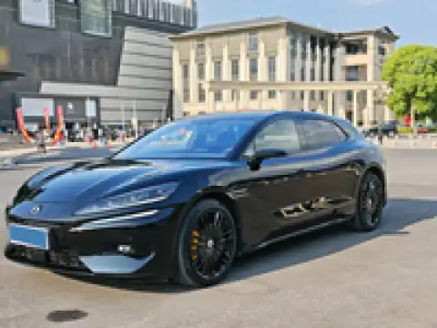 DENZA Z9 GT