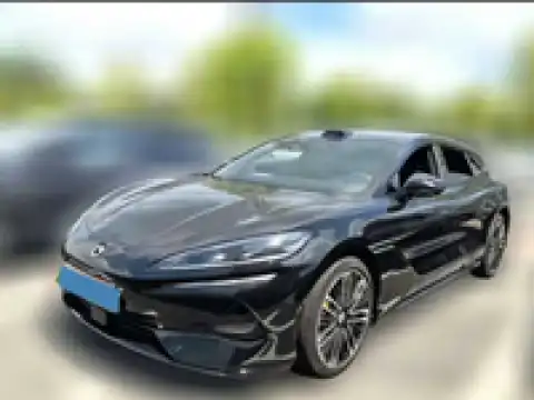 DENZA Z9 GT