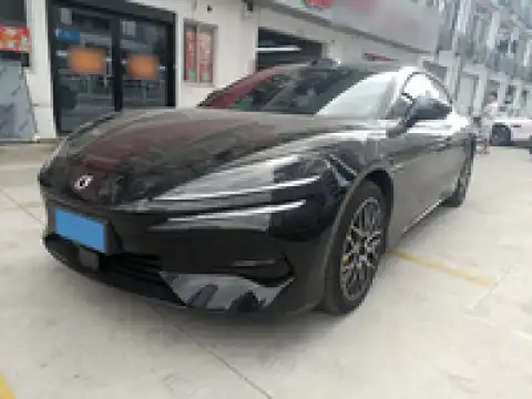 DENZA Z9 GT