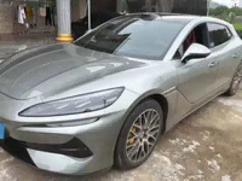 DENZA Z9 GT