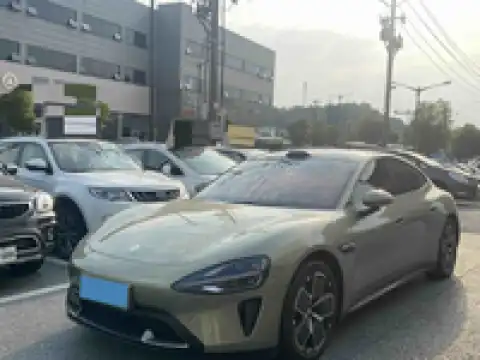 XIAOMI SU7