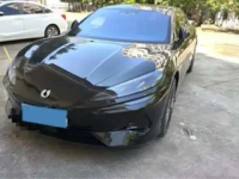 DENZA Z9 GT