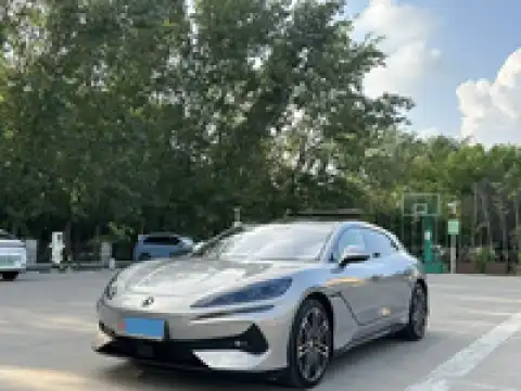 DENZA Z9 GT