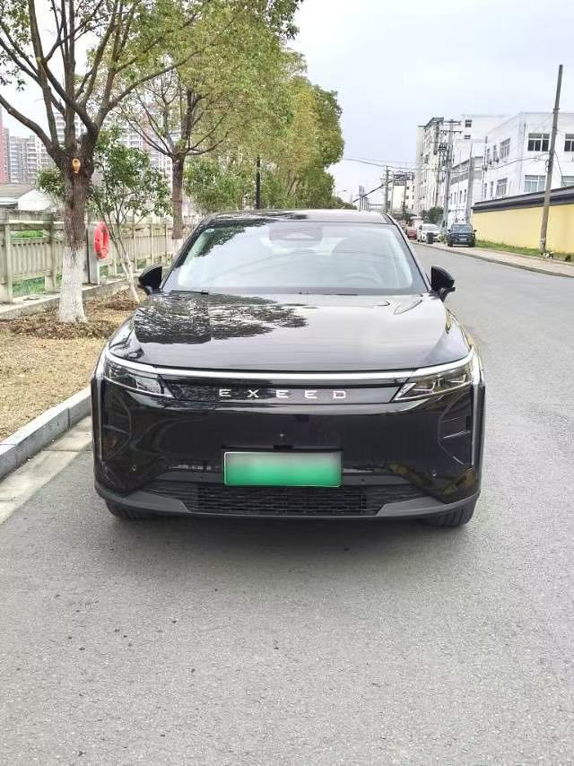 EXEED Yaoguang (Omoda 9) Hybryda