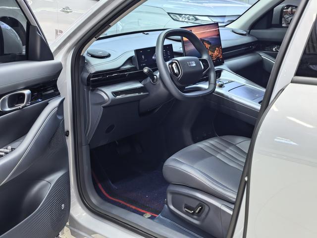 Geely EX5