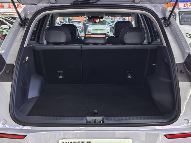 Geely EX5