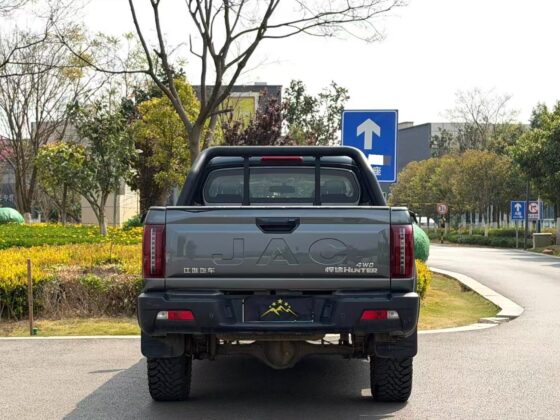 JAC T9