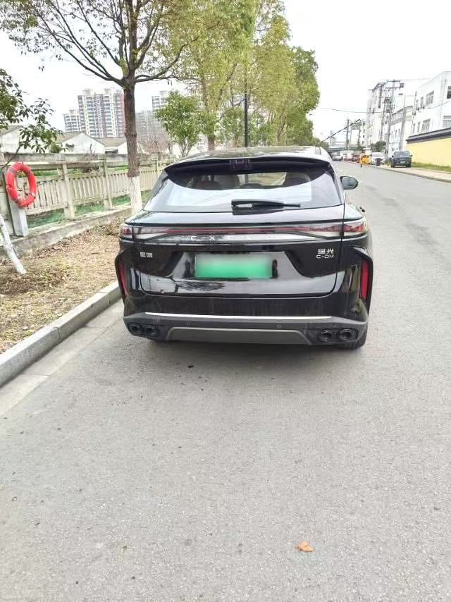 EXEED Yaoguang (Omoda 9) Hybryda