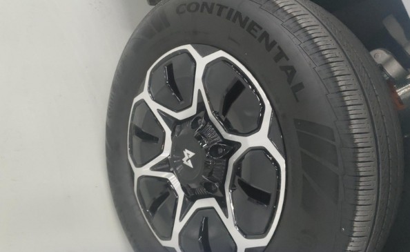 Dongfeng MHero 817