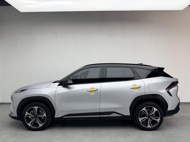 Geely Galaxy L7