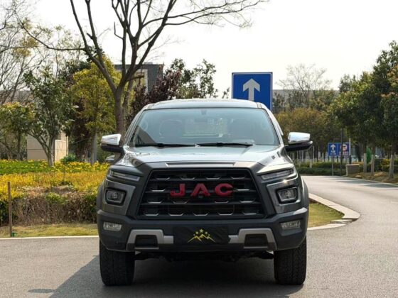 JAC T9