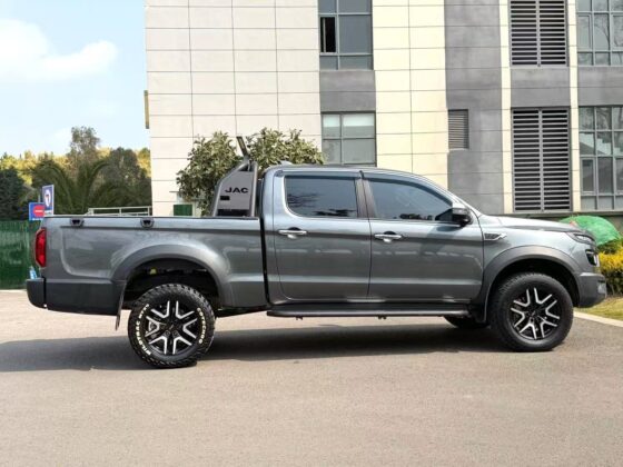 JAC T9