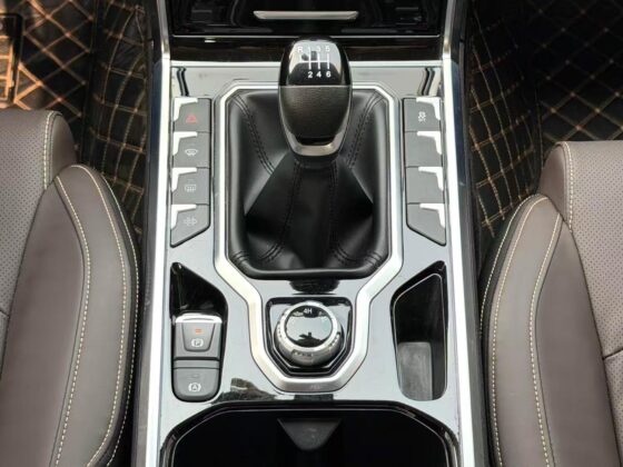 JAC T9