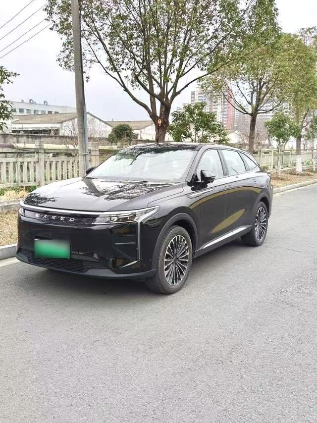 Read more about the article EXEED Yaoguang (Omoda 9) Hybryda