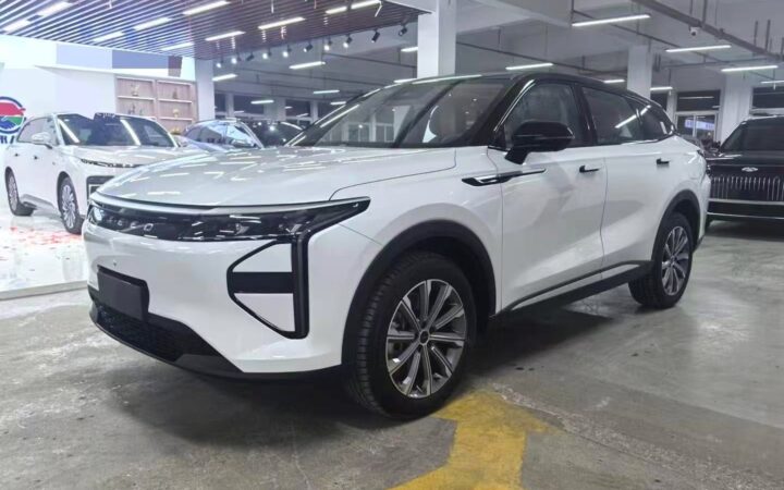 EXEED Yaoguang (Omoda 9) Hybryda