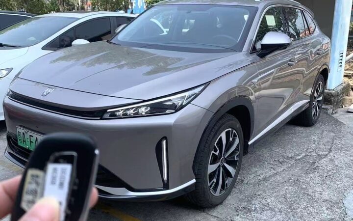 ROEWE D5X (MG HS HYBRYDA)