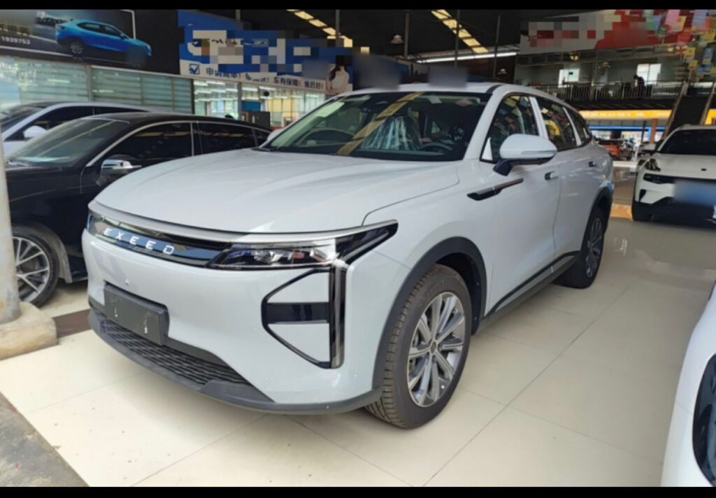 EXEED Yaoguang (Omoda 9) Hybryda