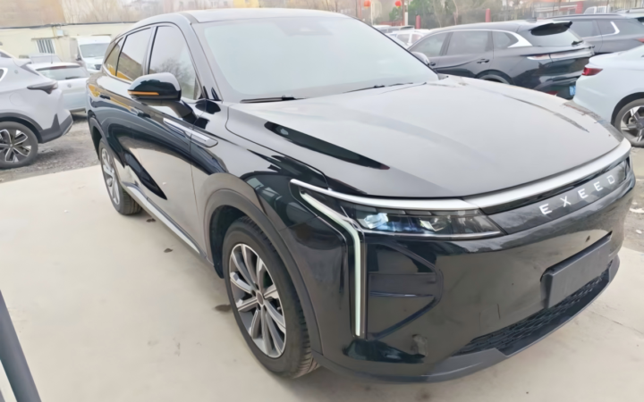 EXEED Yaoguang (Omoda 9) Hybryda
