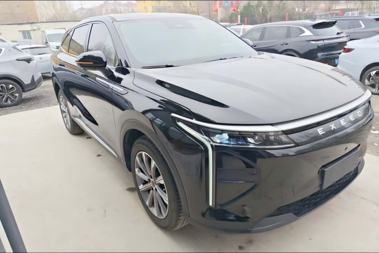 Read more about the article EXEED Yaoguang (Omoda 9) Hybryda