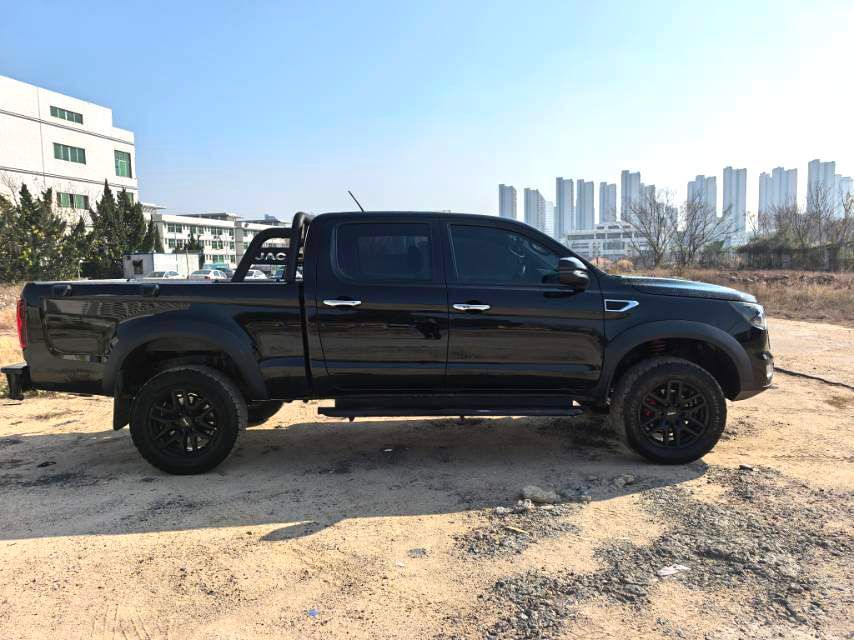 JAC T8