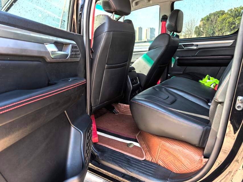 JAC T8