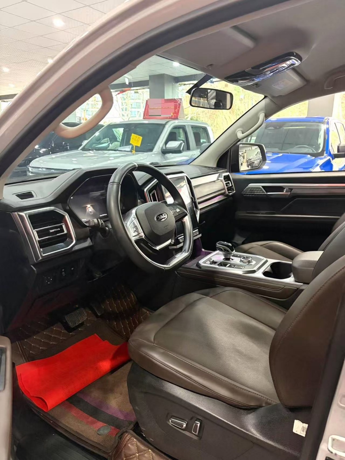 JAC T9