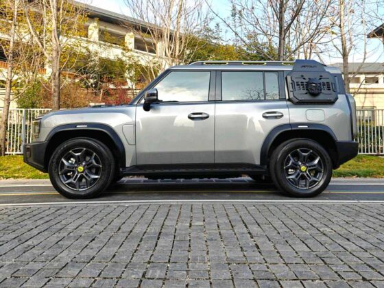 JETOUR T2 HYBRYDA
