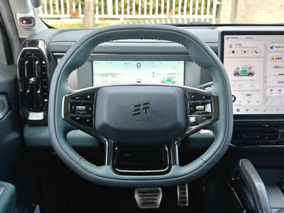 JETOUR T2 HYBRYDA