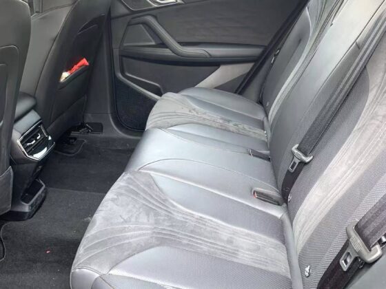 ROEWE D5X (MG HS HYBRYDA)