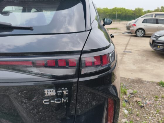 EXEED Yaoguang OMODA 9