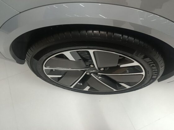 LIXIANG L9 SMART REFRESHED