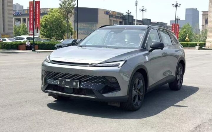 BAIC BEIJING 5