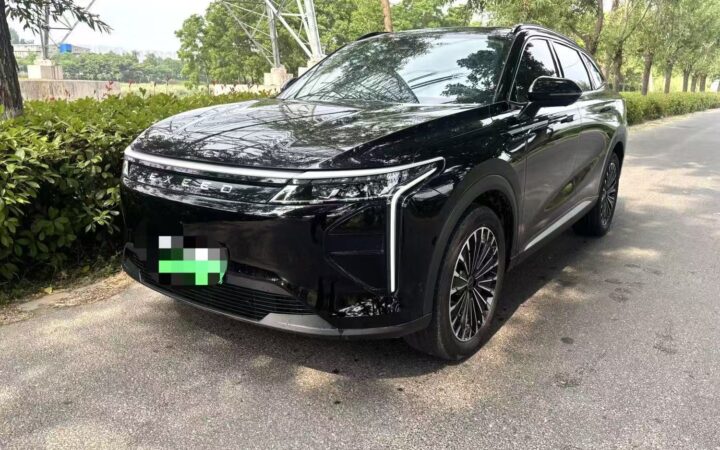 EXEED YAOGUANG (OMODA 9 TOP WYPOSAŻENIE)