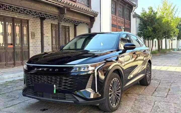 EXEED YAOGUANG PRO (OMODA 9)