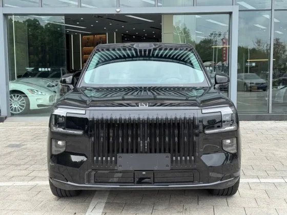 ZEEKR 9X BLACK EDITION