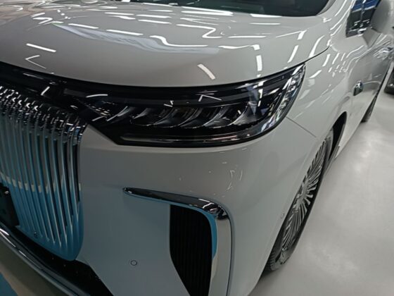 VOYAH DREAM FLAGSHIP AWD